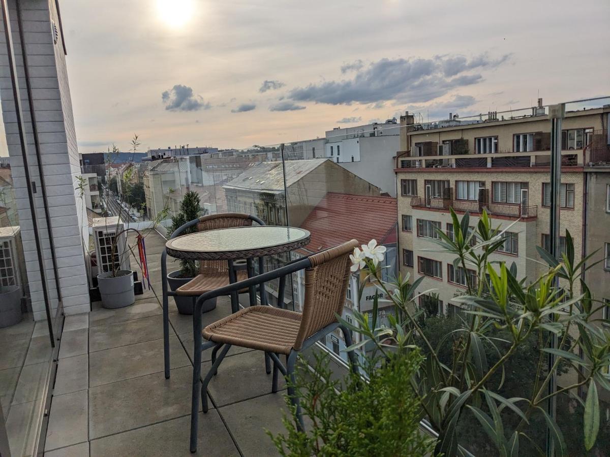 Cozy With Big Terrace In - Karlin Lejlighed Prag