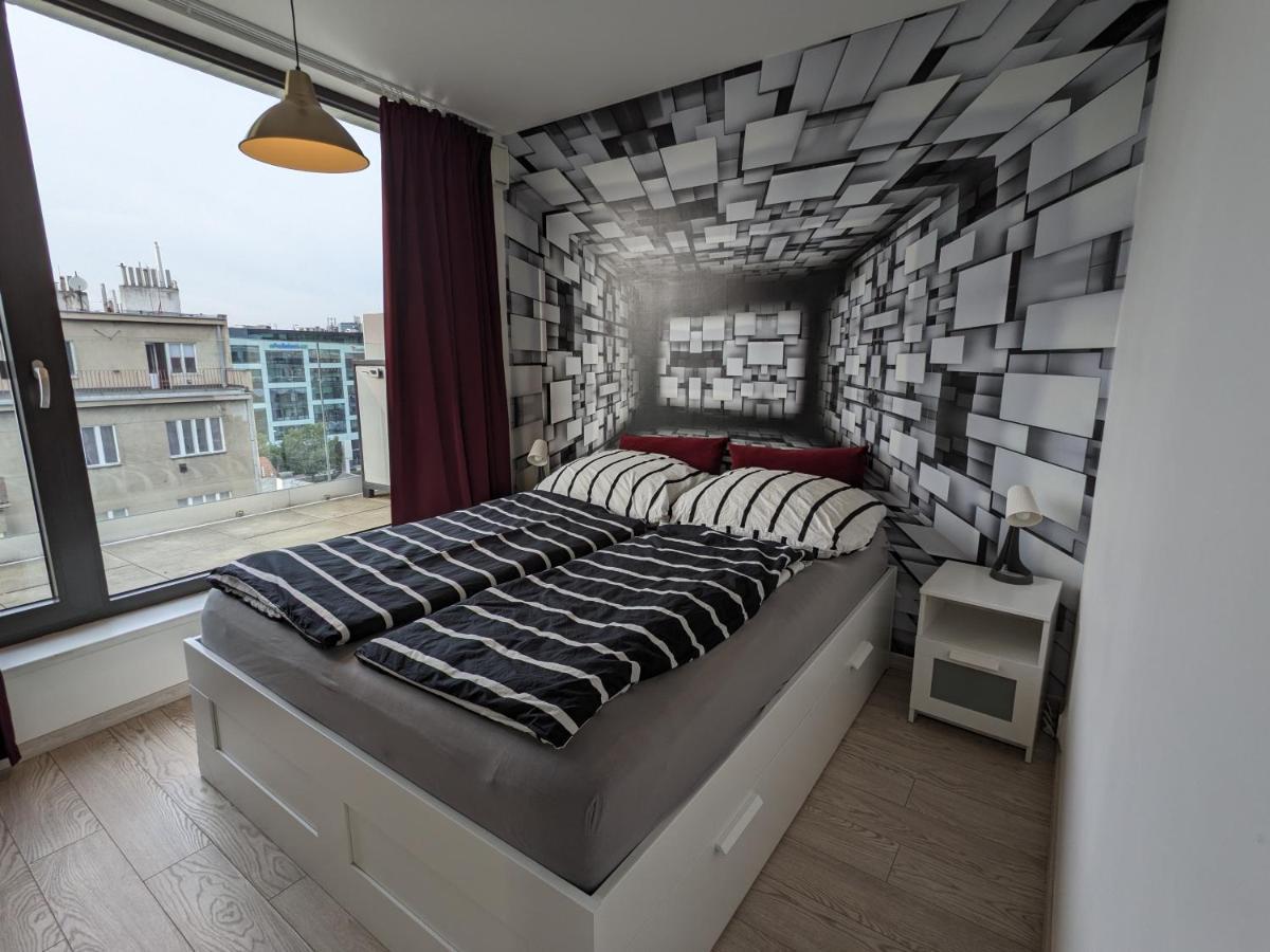 Cozy With Big Terrace In - Karlin Prag